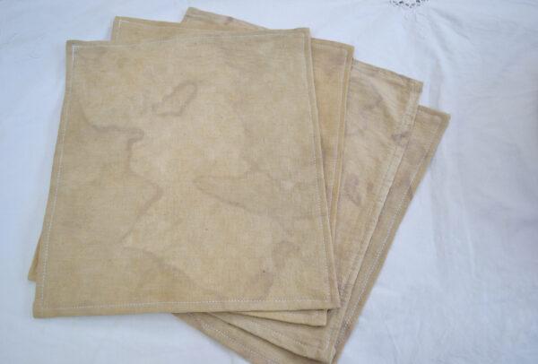 serviette de table teinture vegetale a l'artichaut