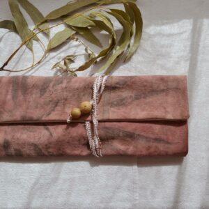 Trousse à maquillage ou pinceaux avec fermeture en lien