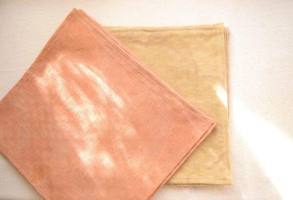 serviette de table couleur ocre rose